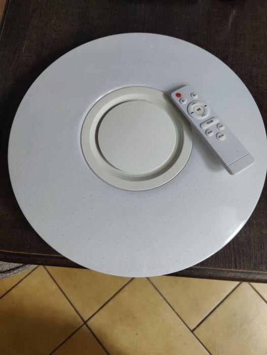 Lampa.    sufitowa