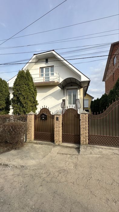 Продаж; будинок; Чернівці; ближня Роша; ремонт