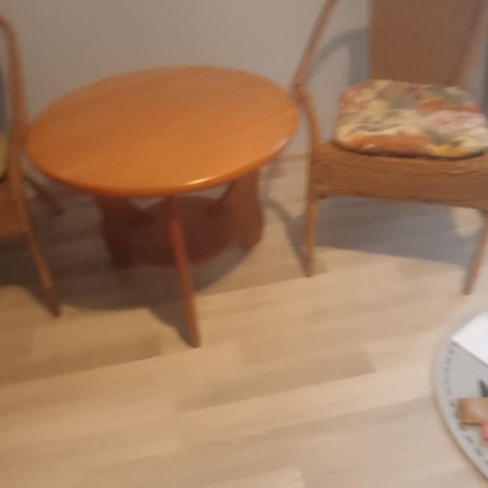 Stolik+dwa krzesła