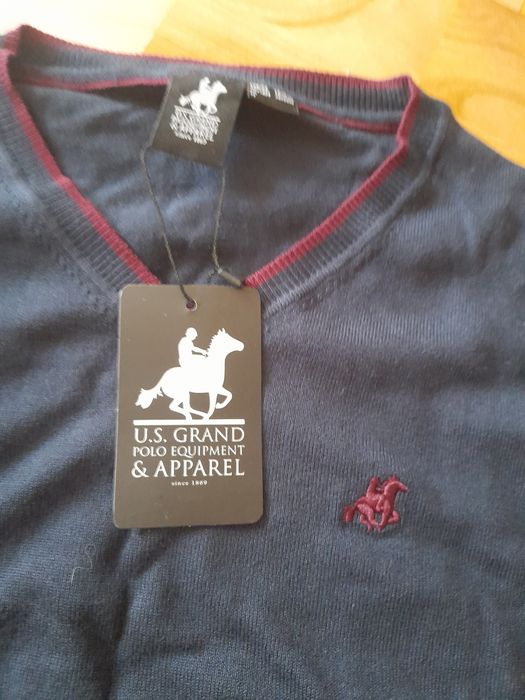 Granatowy sweter męski w serek rozm.48/50 nowy