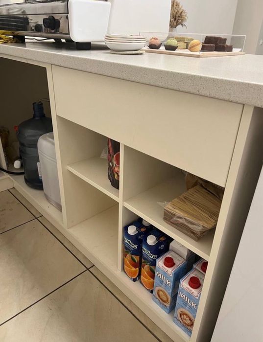 Барна стійка для кавʼярні