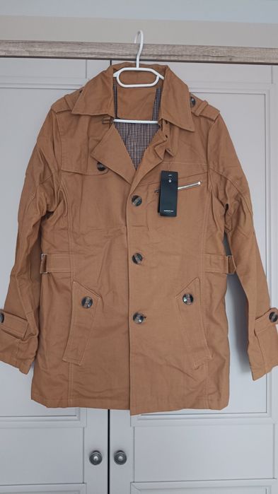 Męski płaszcz krótki beżowy jesień wiosna