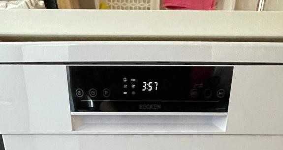 Máquina de Lavar Loiça BECKEN Nova