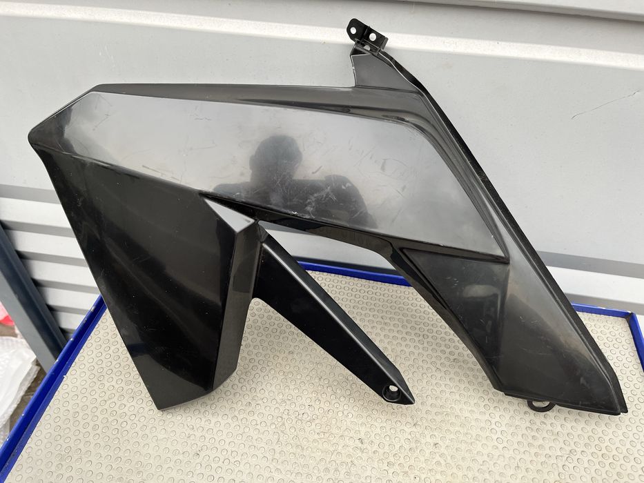 Lewy boczek aprilia sx 50 nowy ori