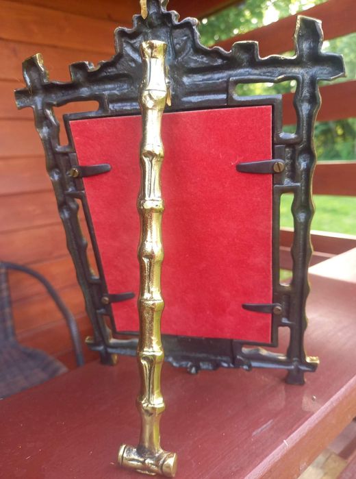 Mosiężne stojące lusterko