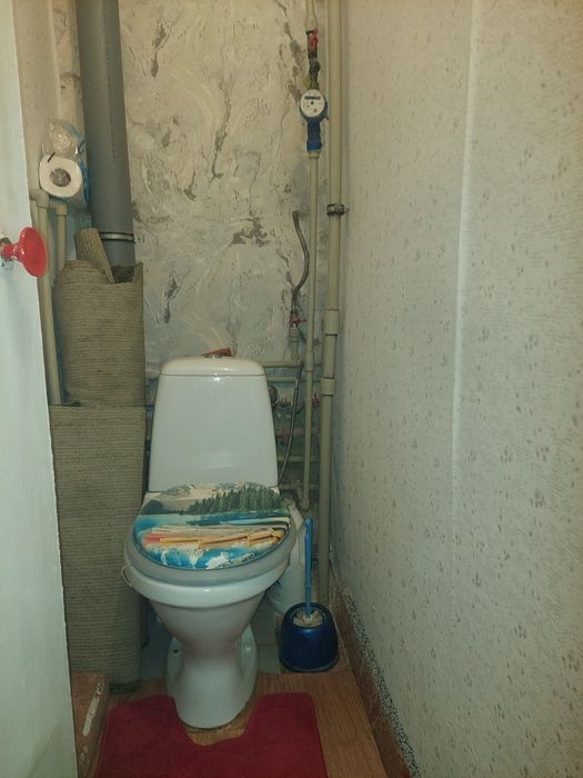 Кімната у 2 х кімн.кв. 18 м.кв . 3/5 цегл. 5000 у.о торг