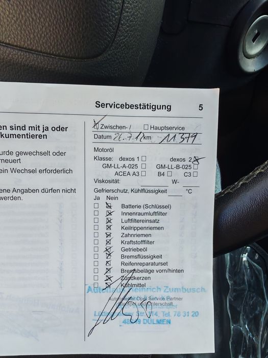 Opel meriva b , 1.4 turbo з Німеччини. 
Місто: 7.8 – 8.5 
Трасса: 4.8 – 5.5 л / 100 км
Змішаний: 6.0 – 6.5 л / 100 км