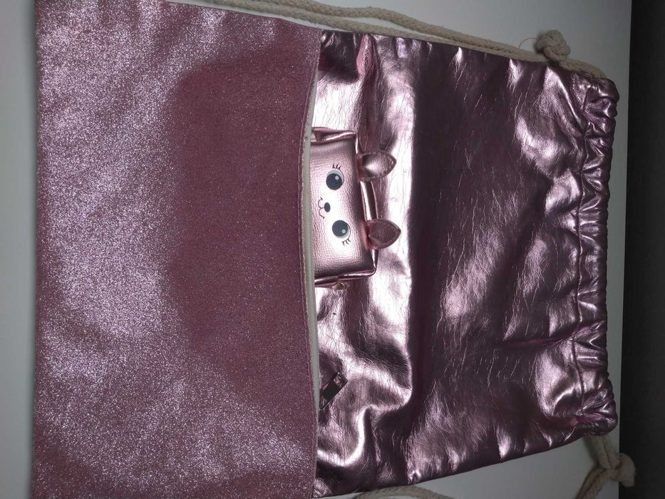 Brokatowy różowy worek , plecak z portmonetką kotek