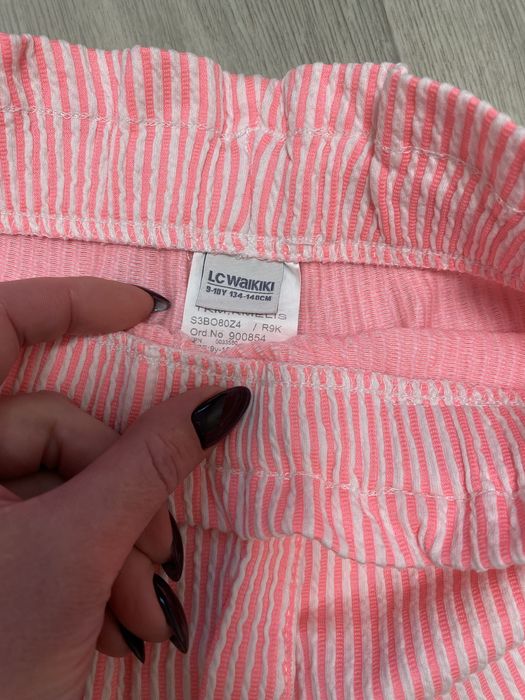 Продам костюмы на девочку