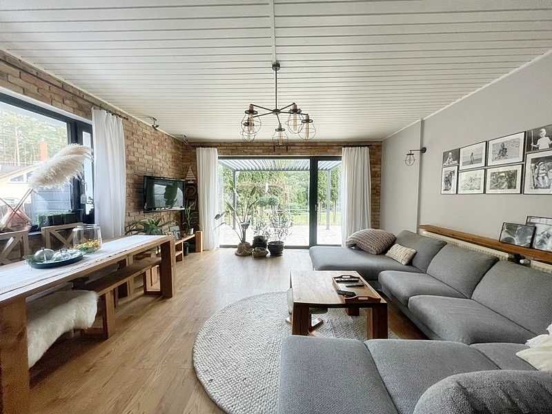 Funkcjonalny i harmonijny dom w Międzylesiu, 5 min drogi do Ostródy!