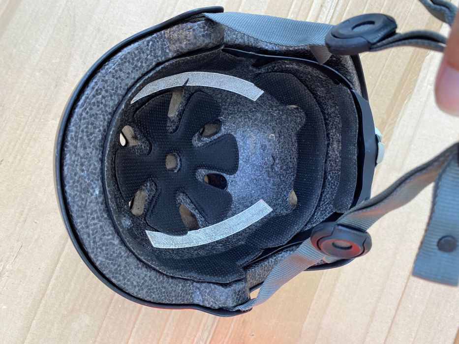 Capacete oxelo para criança em bom estado