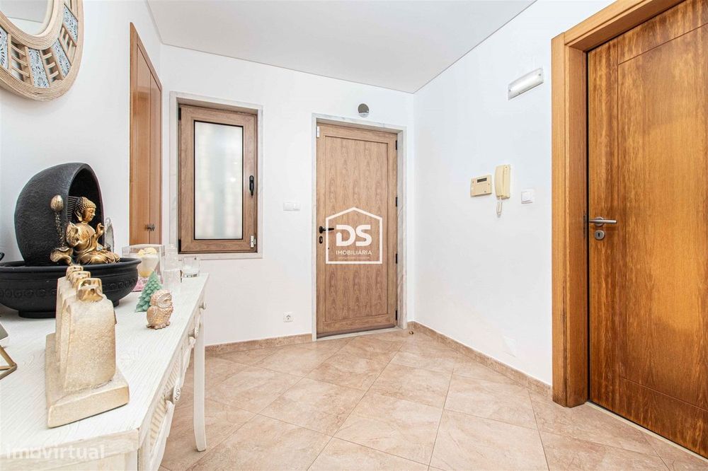 Moradia T4 Venda em Pontinha e Famões,Odivelas