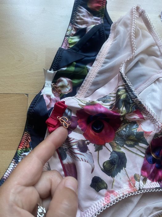 Білизна Ted Baker