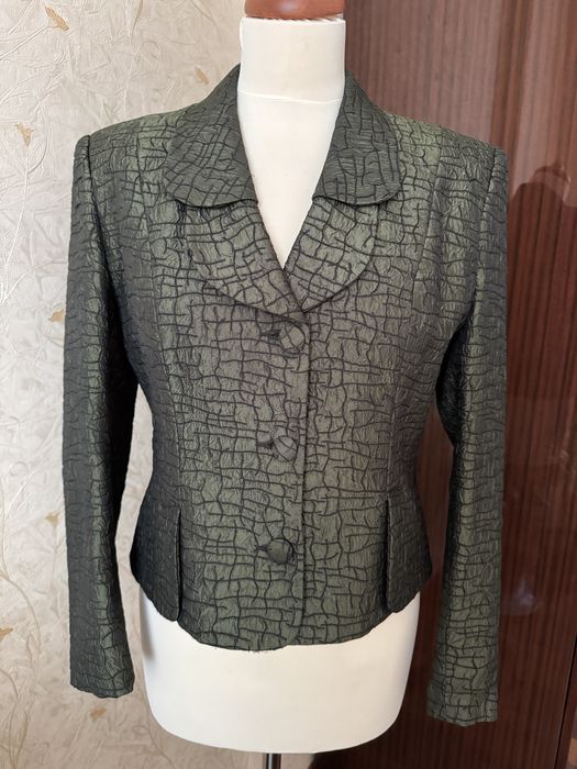 Пиджак женский легкий