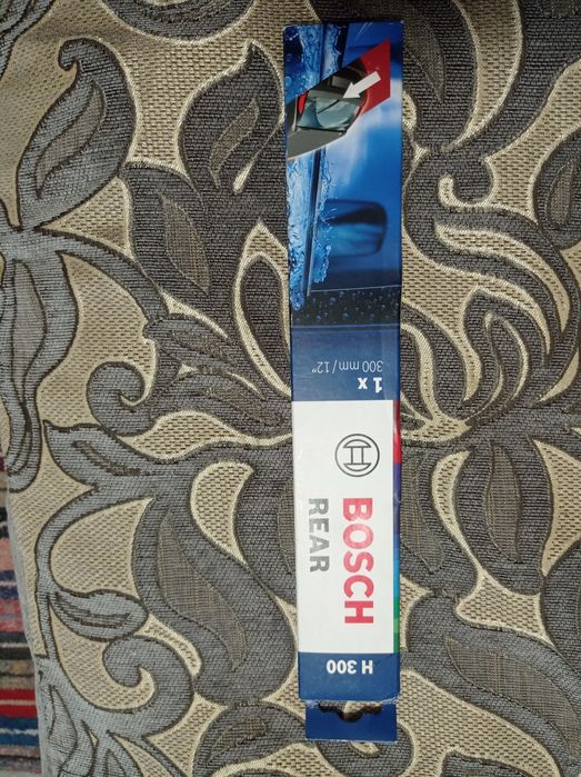 Стеклоочиститель на авто, задний новый