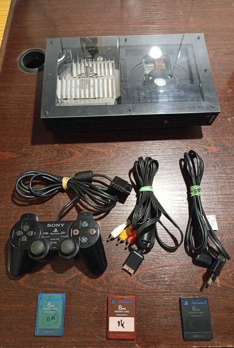 Konsola Ps2 PRZEZROCZYSTA stan idealny 2 sztuki