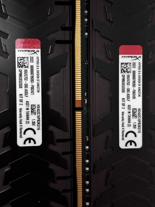 HyperX 16GB (2x8GB) 3200MHz CL16 Predator Black [HX432C16PB3K2/16]