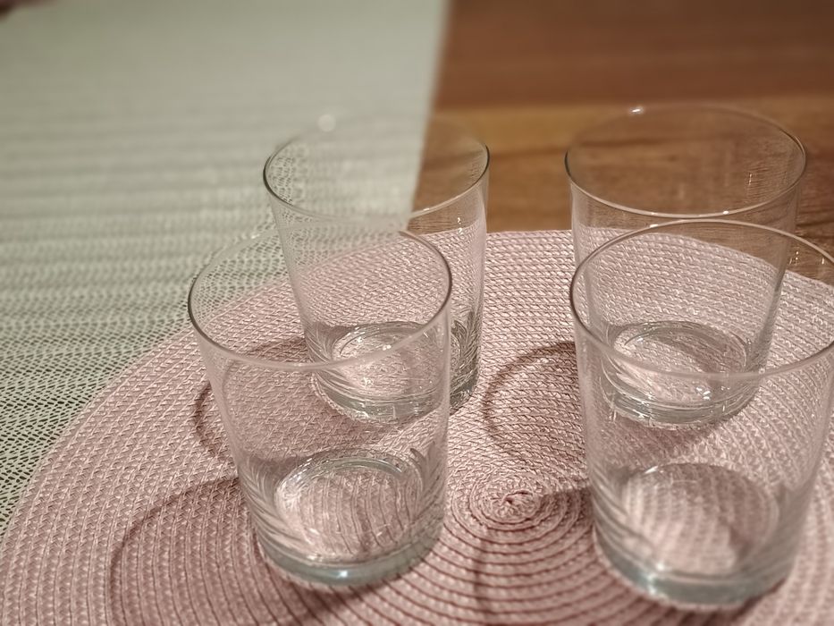Zestaw nowych szklanek Pepco Home 4 szt. Drink glass