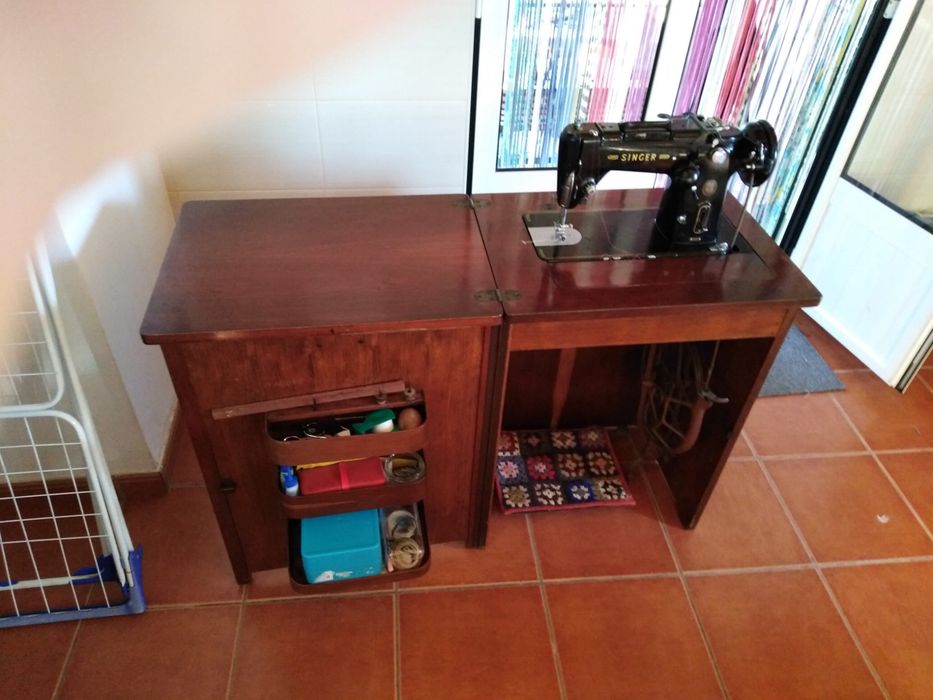 Maquina de costura Singer