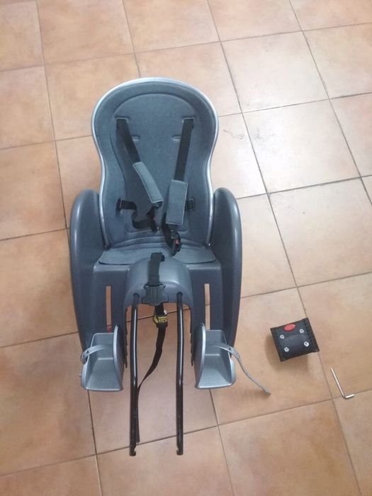 Cadeira de crianca para a bicicleta polisport