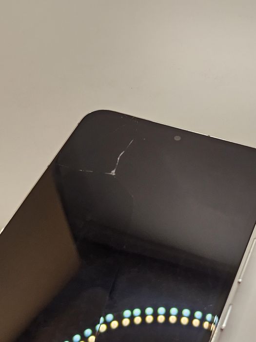 Samsung s22 plus 128gb тріщина скла