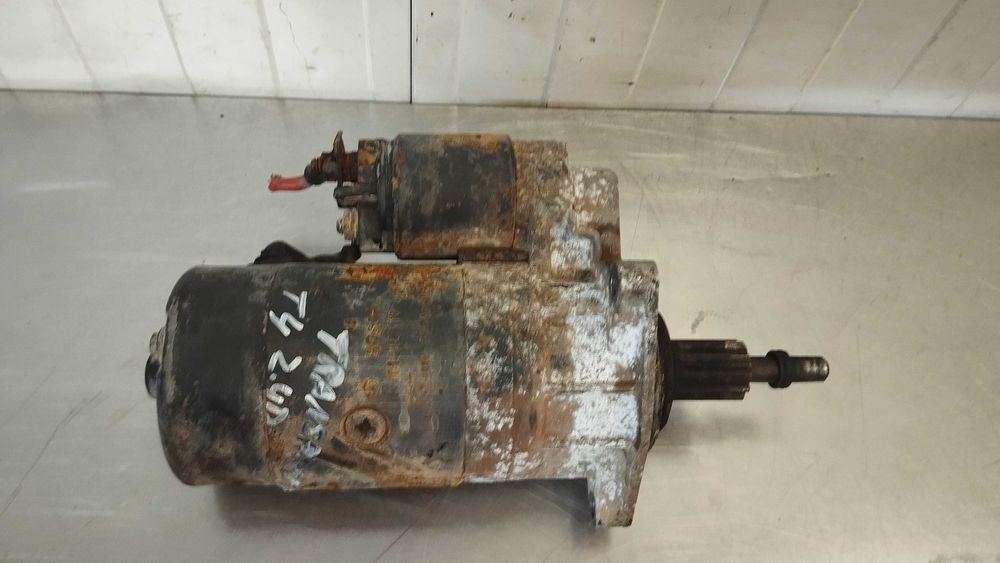 Motor de arranque VW TRANSPORTER T4  2.4 D Motor de arranque VW TRANSPORTER T4  2.4 D 0001218116