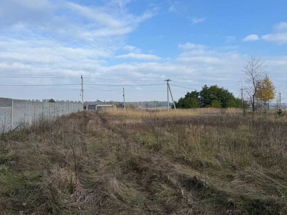 Продаж ділянки 27,5сот під забудову.Двохфасадна.Ліс.Світло поруч.ID:41