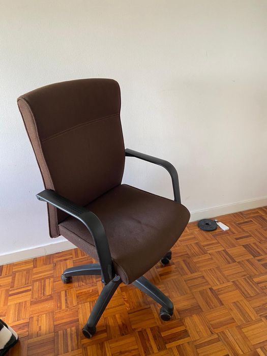 Cadeira de rodas escritório