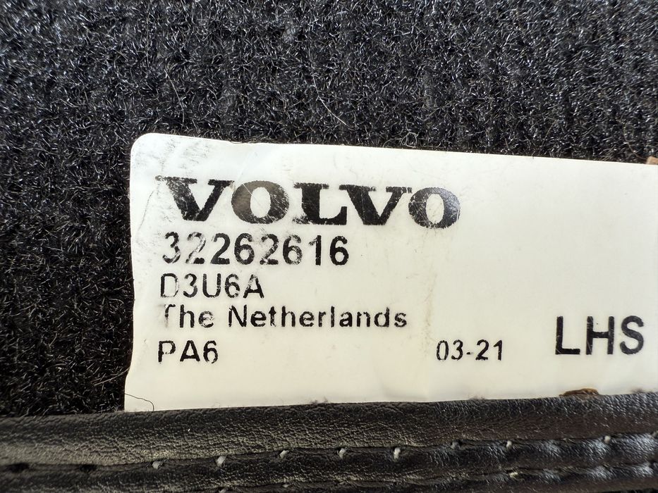 Volvo XC90 2 II dywaniki materiałowe welurowe 15-15
