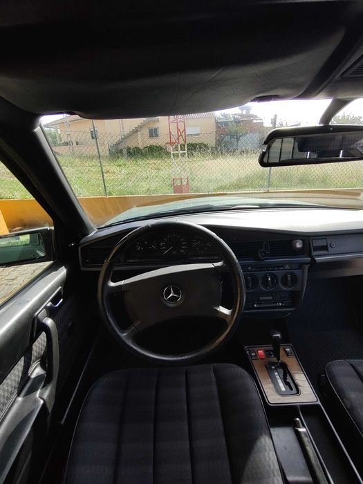 Mercedes-Benz 190 D 2.5 Turbo Automático (W201)