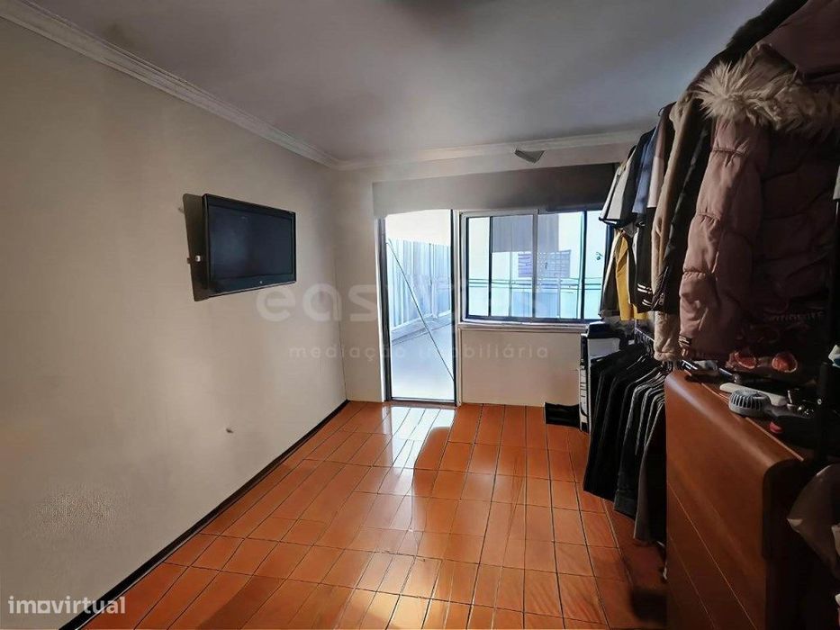 Apartamento T3 com Garagem Box