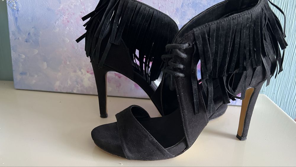 Элегантные босножки BLINK