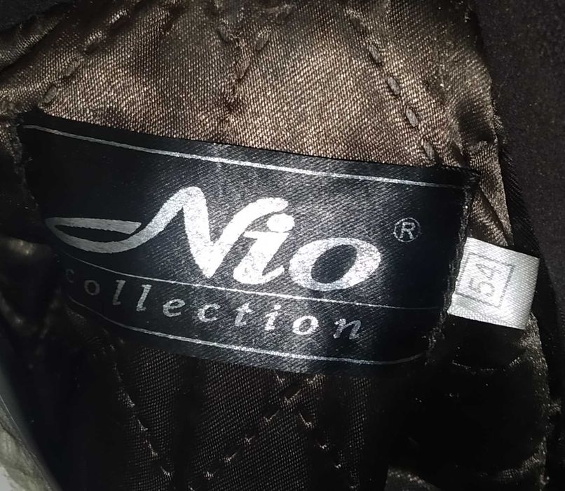 Продам женское пальто.