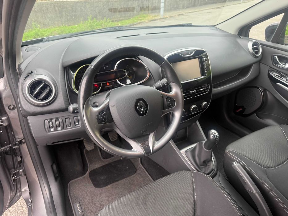 Renault Clio sport tourer 0.9 TCE