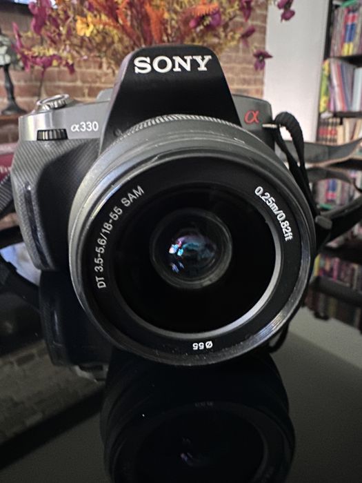 Lustrzanka Sony a330 z obiektywem