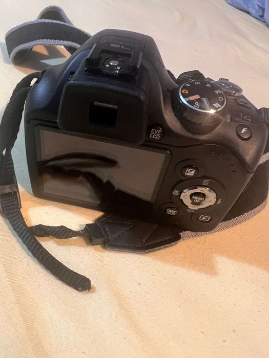 Camera64309994360195121