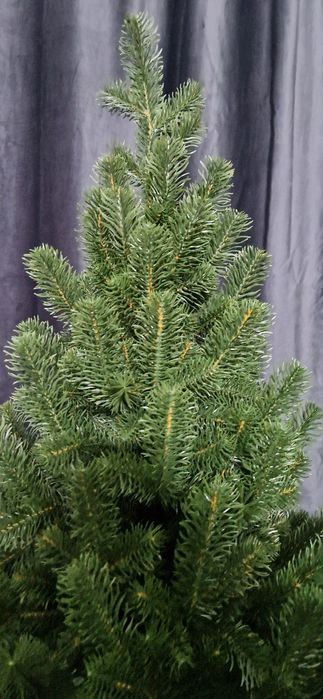 Ялинка штучна лита 150см зелена пишна Елка искусственная литая 1,5м