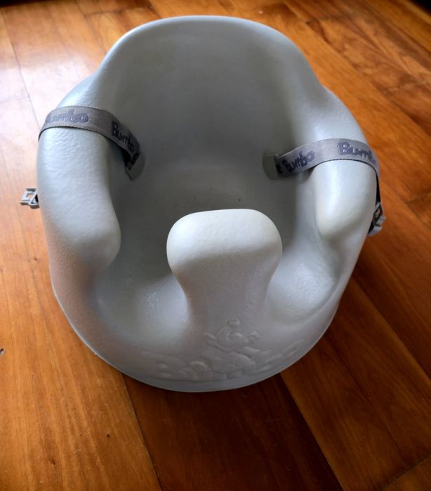 Bumbo com suporte alimentação