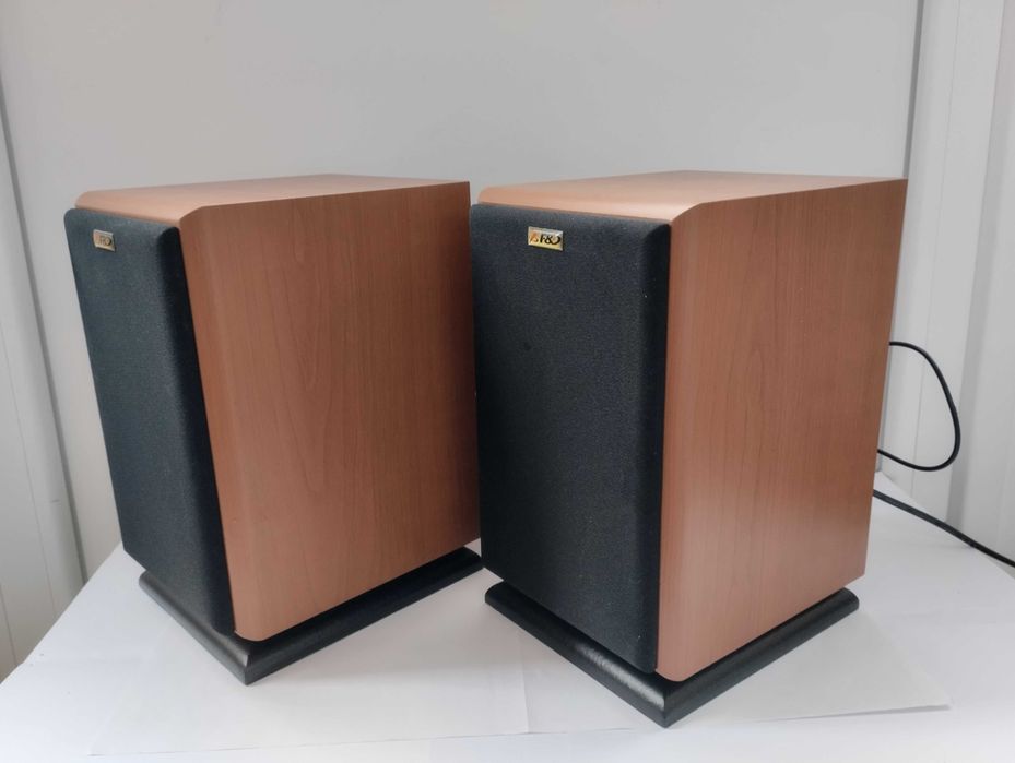 Колонки SPS . Мощьность 300 Вт