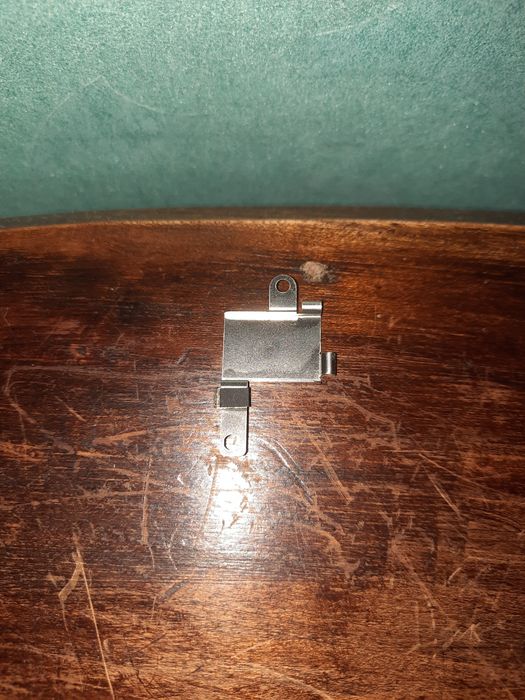 Peça metálica usada para Sony Vaio VGN-FE31M - 3x2,1 cm