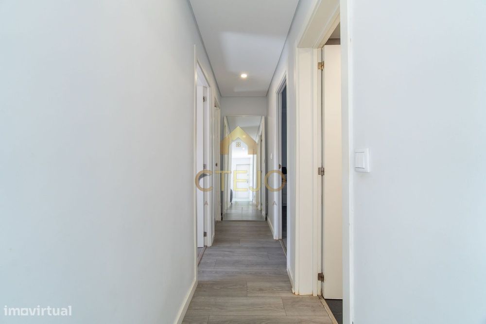 Apartamento T3 C/Arrecadação - Olivais Sul