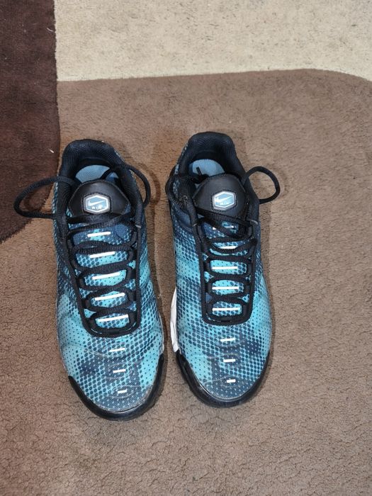 Продам кроссовки Nike 39 размера.