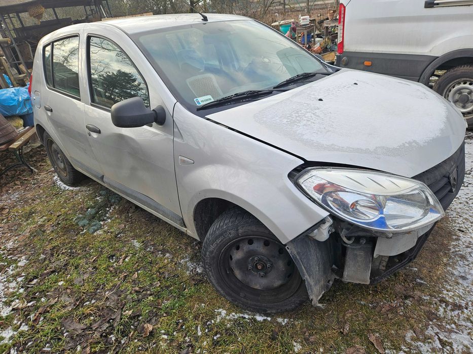 Dacia Sandero sprzedam na części