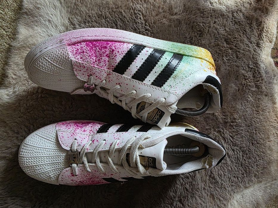 Adidas Superstar – Wyjątkowa Edycja "Splash Art" / Pride•Rozmiar 42•Unisex