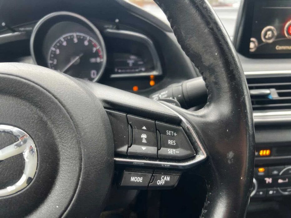 Mazda 3 Grand Touring      2017