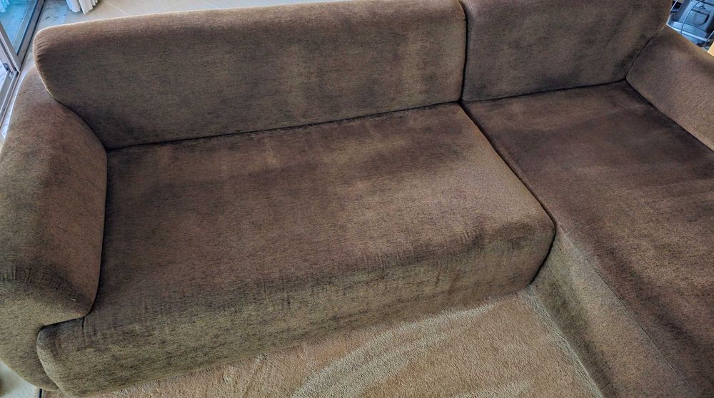 Sofá com chaise long em muito bom estado