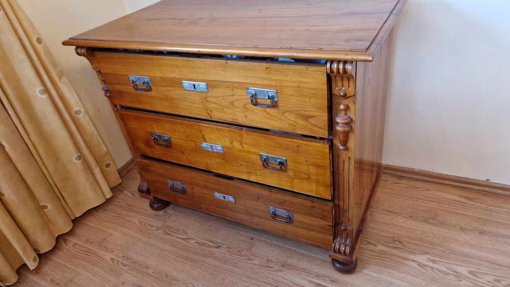 Komoda zabytkowa meble zabytkowe stare poniemieckie