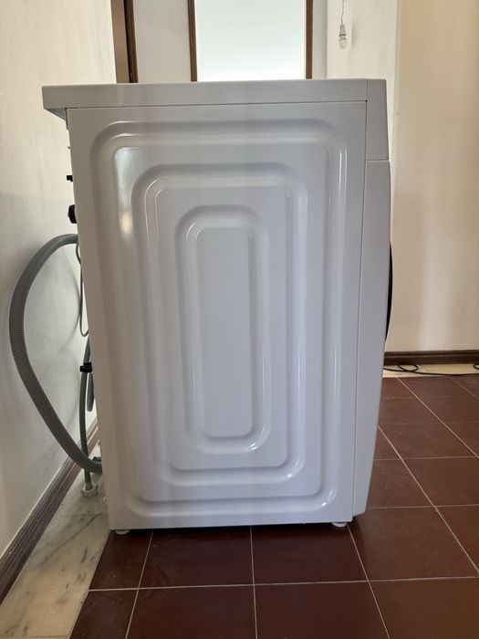 Máquina de Lavar SAMSUNG WW90CGC04DAEEP (9 Kg - 1400 rpm - Branco)