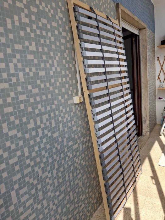 Estrado de ripas Ikea - 90x200