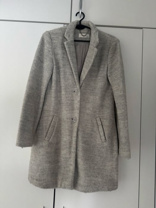 Damski plaszcz reserved